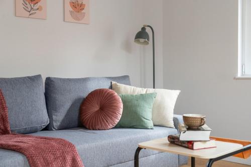 Nice and bright apartment in Puerta del Ángel - Cabello, Madryt