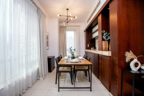 Near Dubai Mall - 1BR Apartment in The Residence 8,Downtown - Allsopp & Allsopp, Dubaj (zdjęcie 5)