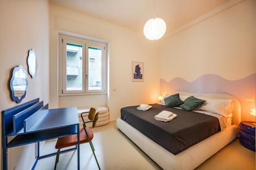 Design and Silence - Wide renovated apartment 2 stops form centrale, Mailand