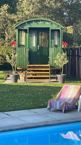 Maison Saint Tropez Eindhoven - image 6