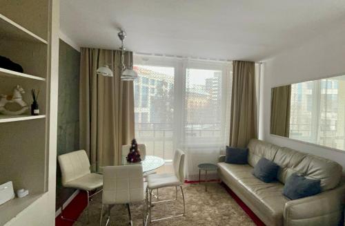 Perfect location two bedrooms with balkony, Warsaw (photo 9)