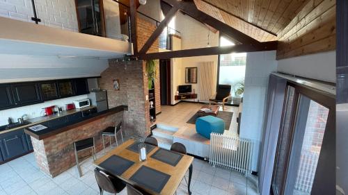 Maison, parking et jardin, entre Lille et Tournai gîte à louer Royère