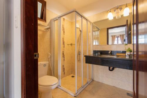 Superior Double or Twin Room with City View image 3