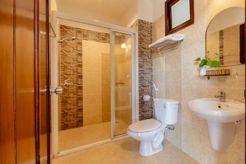 Superior Double or Twin Room with City View image 4