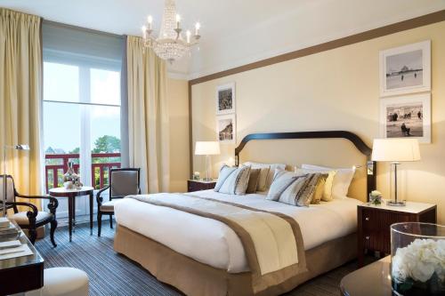 Hotel Barriere L'Hermitage in Ля Боль