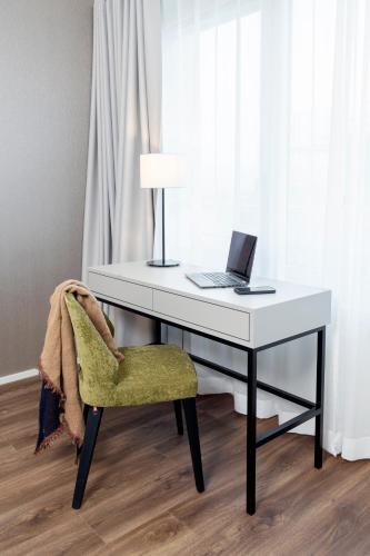 2 bedrooms, 3 beds