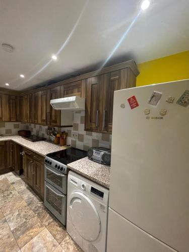 Regal Haven 4 Bed Home Near Buckingham Palace gîte à louer Saint Marylebone