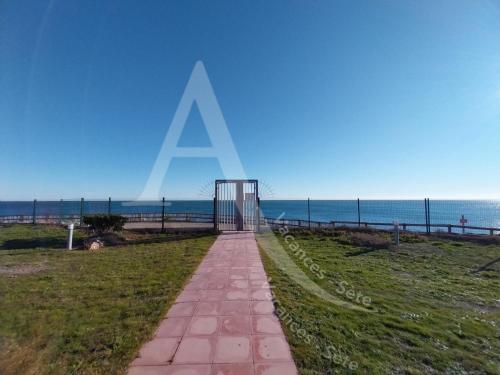 Apartment with Sea View image 4