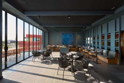 Restaurant, Barcelona Princess in El Poblenou