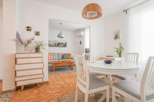 Bright cozy 2BD - OPERA area, Madrid (fotografie 10)