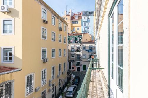 Alfama the city and the river