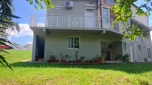 Skats, Maison spacieuse et confortable in Le Marigot