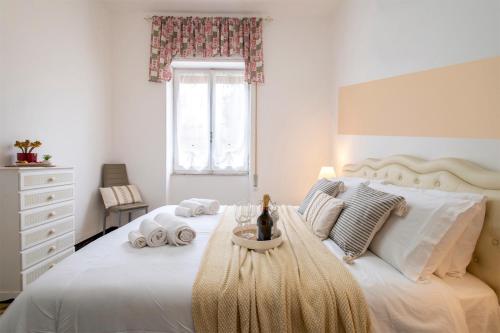 Villa Le Dune a few steps from the sandy beach of Maria Pia