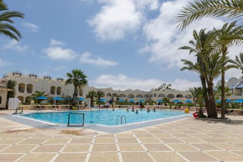 בריכת שחיה, Le Petit Palais Djerba & Spa in דיירבה