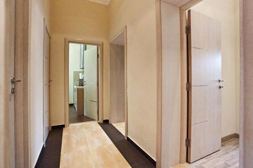 Feel Belgrade Bohemian Apartment - image 10