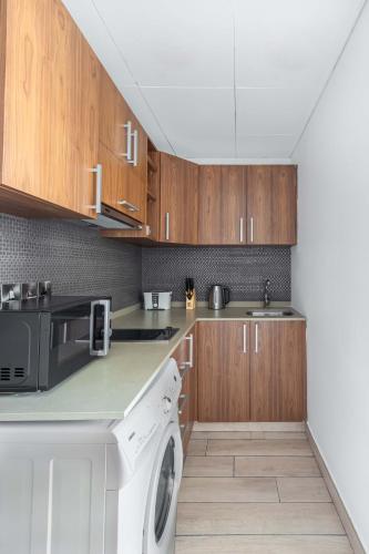 Silkhaus newly furnished modern DIFC studio with balcony, Dubai (foto 8)