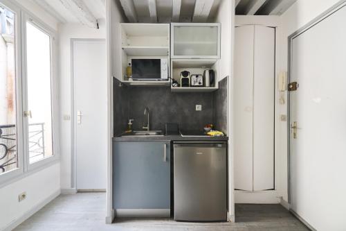 Élégant Studio Appartement Quartier Ile Saint Louis Free Netflix - image 2