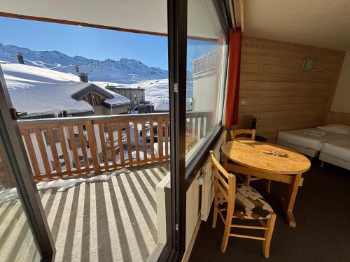 Studio (2 Adults)