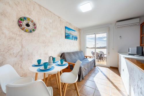 Superior One-Bedroom Apartment