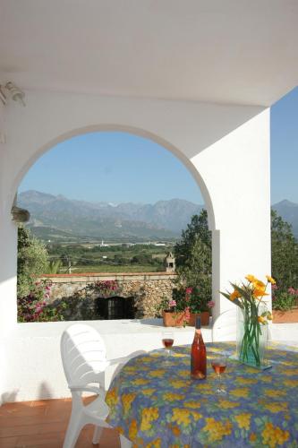 บริการและสิ่งอำนวยความสะดวก, 1st floor apartment in 18th century character house in กัลวี