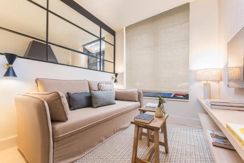 One-Bedroom Apartment image 10