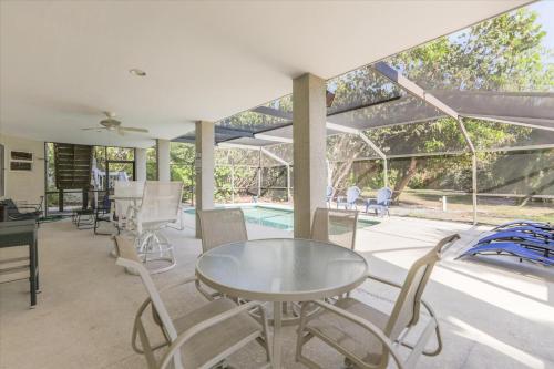 Five-Bedroom Condo image 3