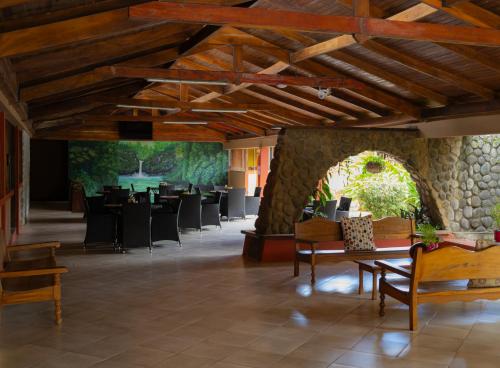 Restaurant, Hotel Las Espuelas, Bar & Restaurant in Liberia