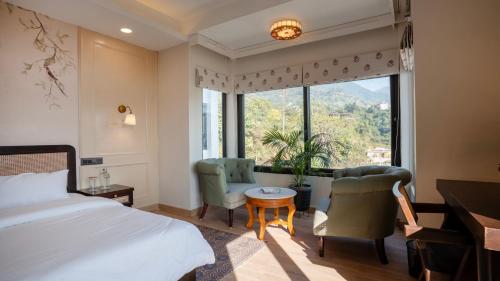 1 queen bed