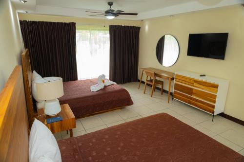 Hotel Las Espuelas, Bar & Restaurant in Liberia