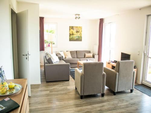 Apartment Blick ins Grüne by Interhome