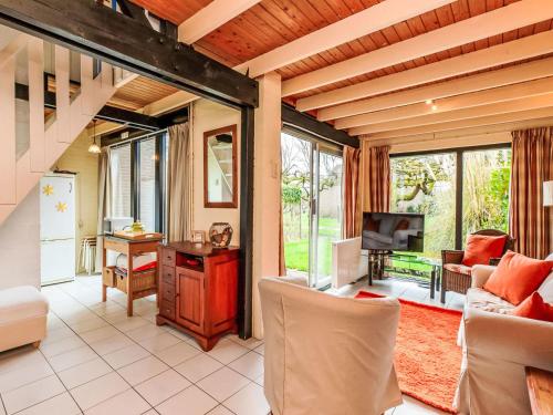 Holiday Home Buitenplaats Schouwen nr 86 by Interhome in โฮเคอเวค