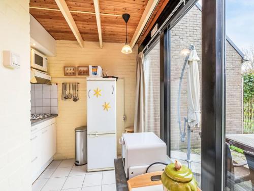 Holiday Home Buitenplaats Schouwen nr 86 by Interhome in โฮเคอเวค