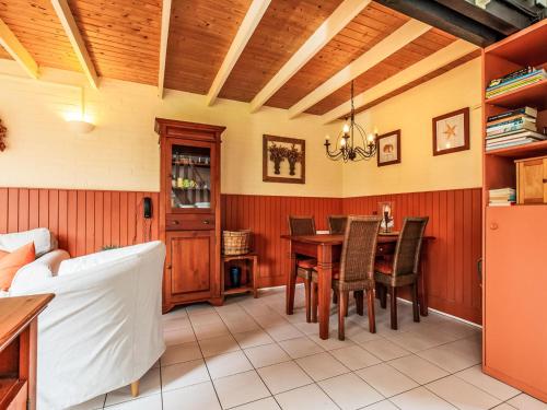 Holiday Home Buitenplaats Schouwen nr 86 by Interhome in โฮเคอเวค