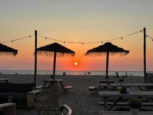 Holiday Home Horizon- Sea & Sun by Interhome in โฮเคนบูมลาน