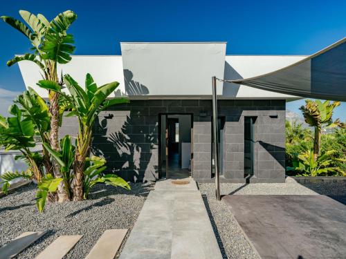 Villa Leda by Interhome in ลามันดารีนา