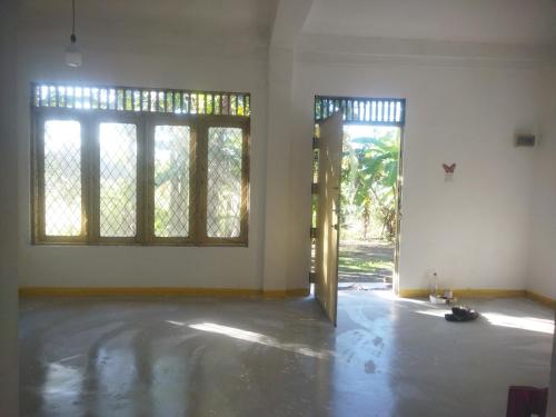 Rent home in Kaduwela