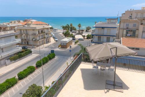 2 bedrooms, 3 beds