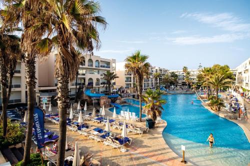 TUI BLUE Alcudia Pins - image 4