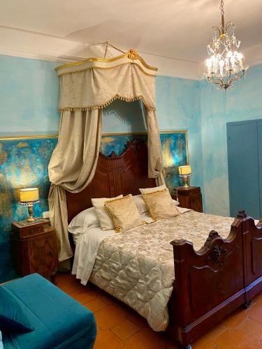 1 queen bed, 1 sofa bed