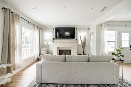 Charming Hollywood Bungalow with Private Parking, Los Angeles (fotografie 2)