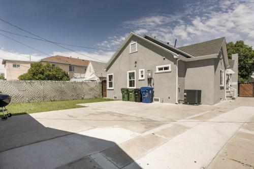Charming Hollywood Bungalow with Private Parking, Los Angeles (fotografie 9)