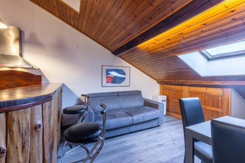 Castaldi 33 by Cortivo House