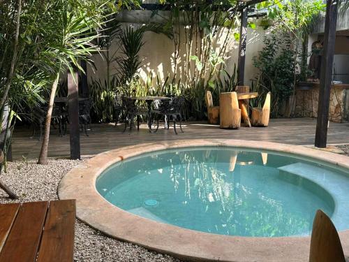 Swimming pool, Casa la Roca Valladolid in Fernando Novelo