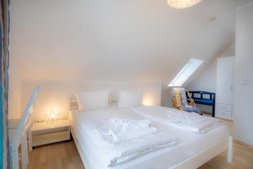 Apartment with Balcony image 10