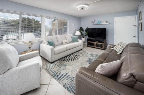 Seaspray Condos 202D - main image