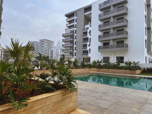 Luxe Apartment in Casa Finance District - Pool - Open view - Fast WIFI, Casablanca (foto 4)