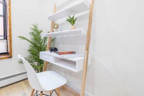 1597 New York Apt - image 3