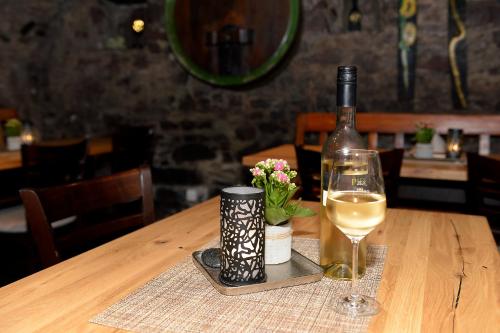 Wein- und Gästehaus M. Bai - image 13