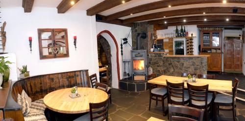 Wein- und Gästehaus M. Bai - image 7