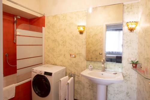 Domus Minervae - image 13